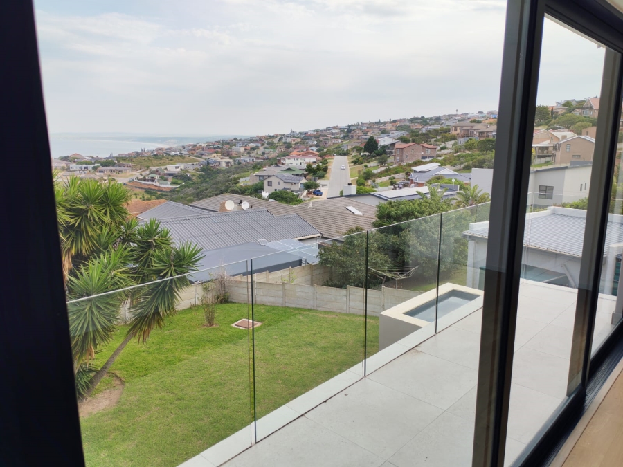 4 Bedroom Property for Sale in Dana Bay Western Cape